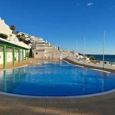 Beachfront 2 Bedroom * Albufeira