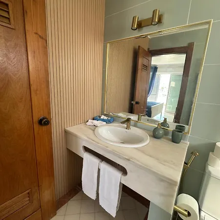 Apartament Beachfront 2 Bedroom *