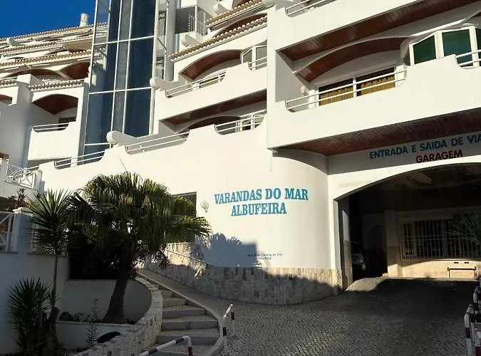 Beachfront 2 Bedroom 아파트