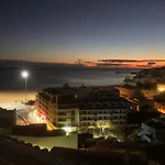 Beachfront 2 Bedroom * Albufeira